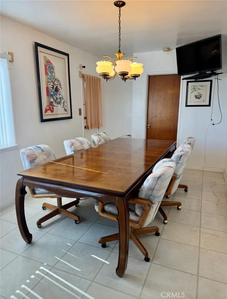 16917 S Catalina Avenue, Gardena, California 90247 home-pic-4